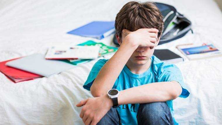 Сложности, особенности и ошибки родителей в воспитании подростков