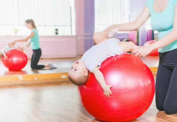 Упражнения на фитболе для детей: веселая гимнастика и массаж с мячом для грудничков