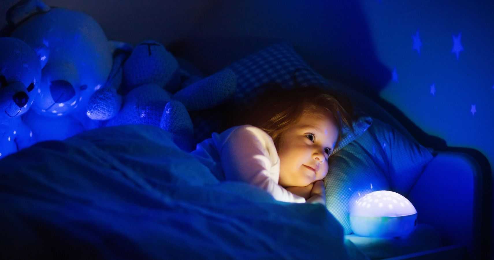 Ребенок боится темноты: самые эффективные методы и рекомендации что делать со страхом у детей (105 фото)