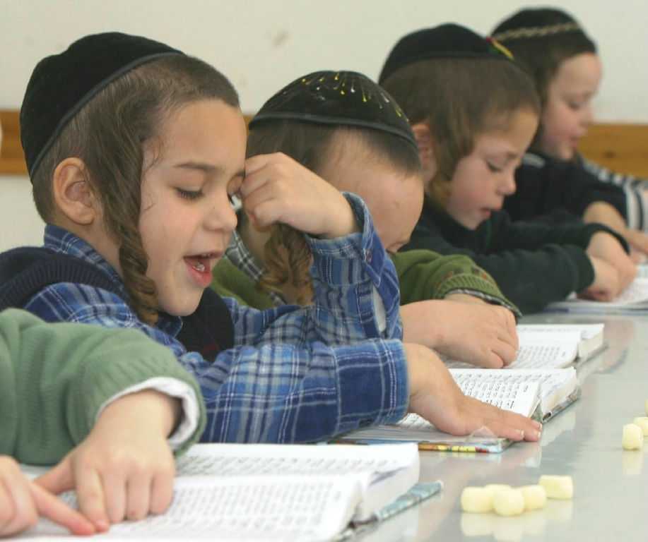 Как евреи воспитывают своих детей Какие принципы лежат в основе воспитания Расскажем о самых простых из них раскроем секреты успешных и уверенных взрослых