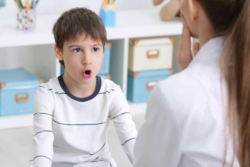 Заикание у детей: причины, лечение, обследование ребенка
