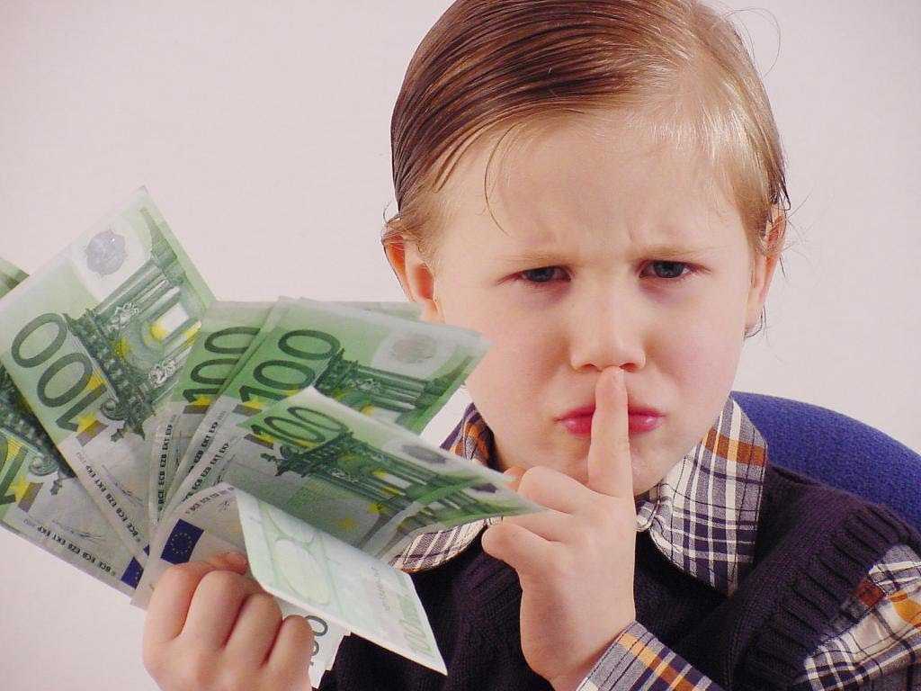 Дети и деньги: нужны ли детям карманные деньги? сколько денег давать детям на карманные расходы?