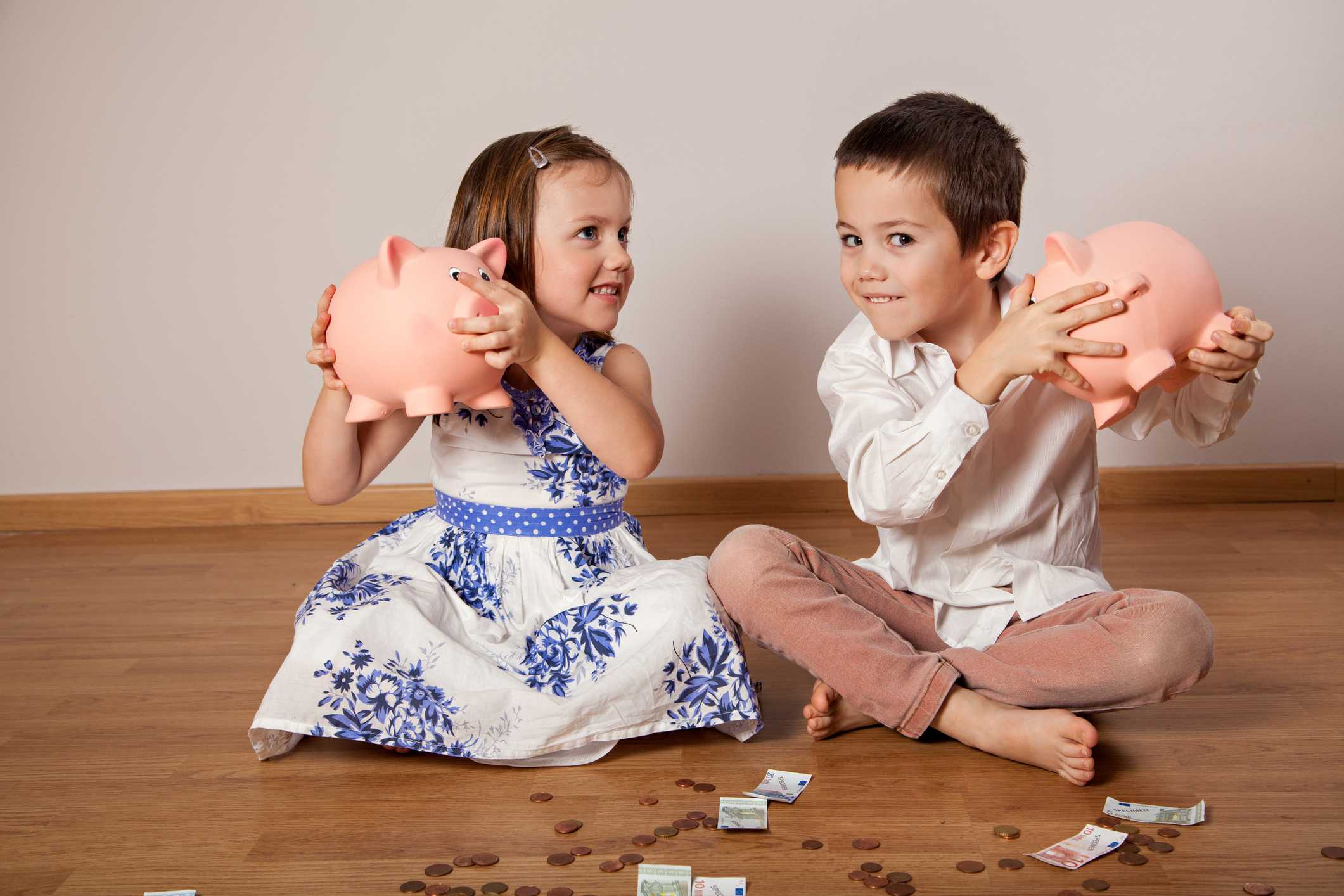 Как правильно давать детям деньги на карманные расходы: советы финансового гуру