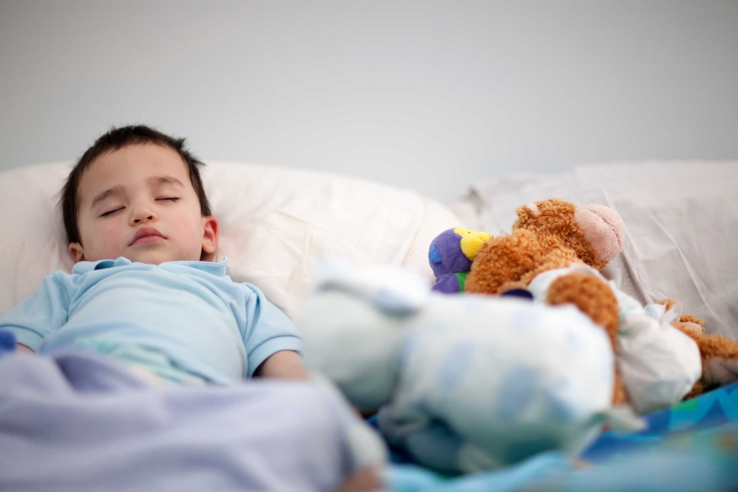 Как приучить  ребенка спать отдельно от родителей.  | семья и мама