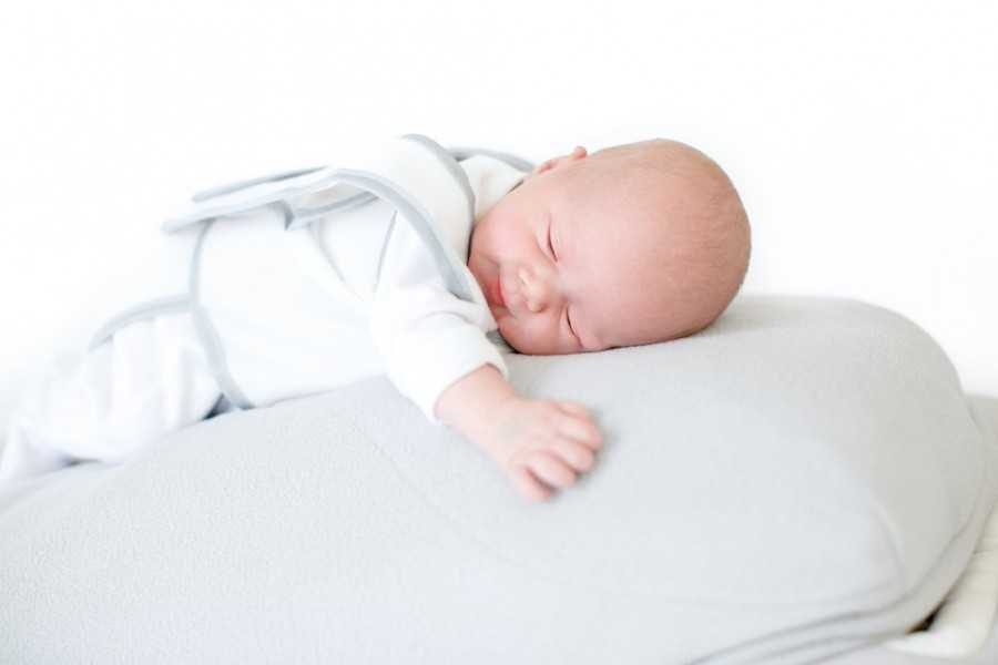 Как уложить новорожденного спать, чтобы малыш отдохнул, а мама не нервничала? как укладывать новорожденных: секреты