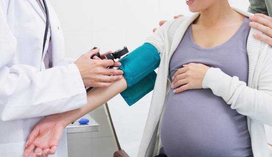 Когда начинается токсикоз при беременности | на каком сроке начинается токсикоз: признаки, причины и профилактика