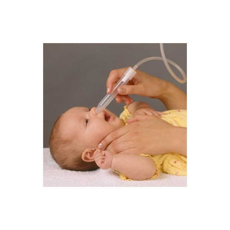 Как правильно чистить нос новорожденному ребенку от козявок и соплей, а также мнение доктора комаровского