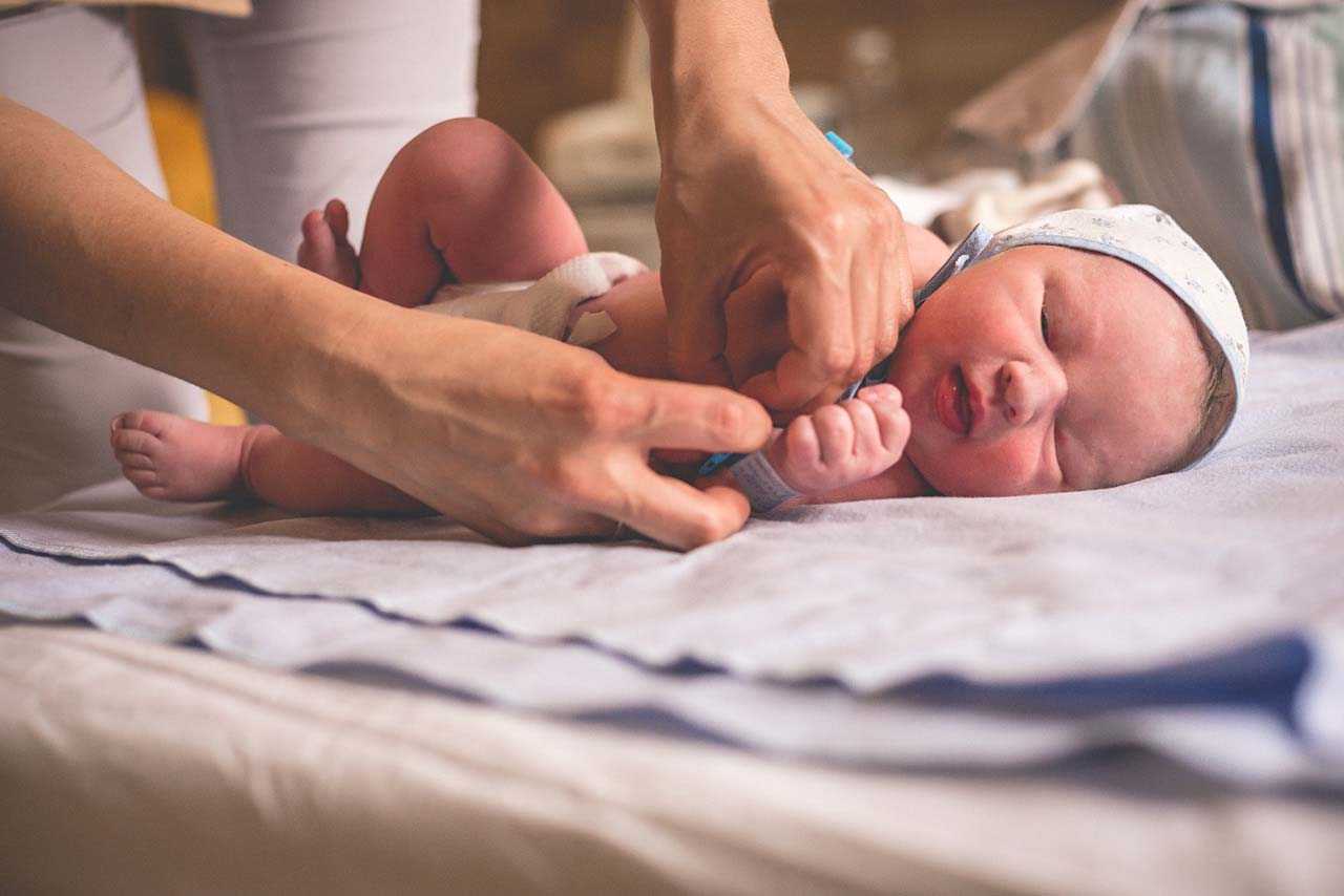 Как ухаживать за ребенком после родов, секреты правильной заботы