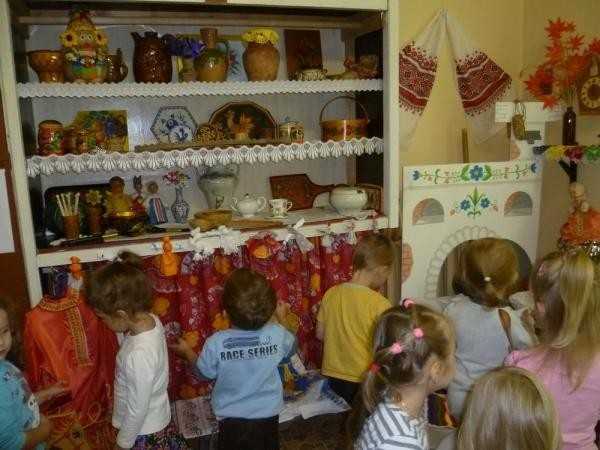 Мини-музей в доу как средство развития интереса к народной культуре и традициям детей дошкольного возраста.