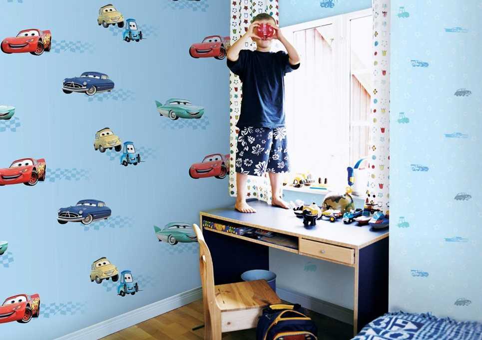 Обои для подростков (65 фото): как выбрать обои на стены в детскую комнату для мальчиков, серые полотна с граффити в спальню для разнополых детей