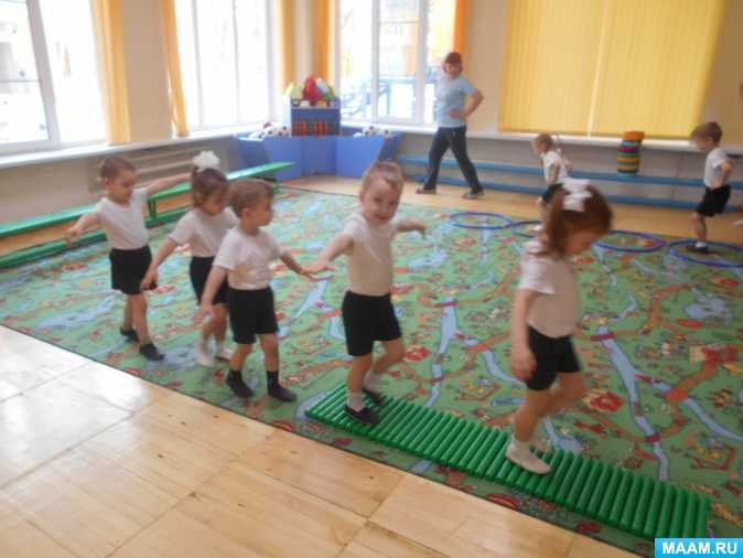 Физкультурный досуг «веселые старты» во второй младшей группе. воспитателям детских садов, школьным учителям и педагогам - маам.ру