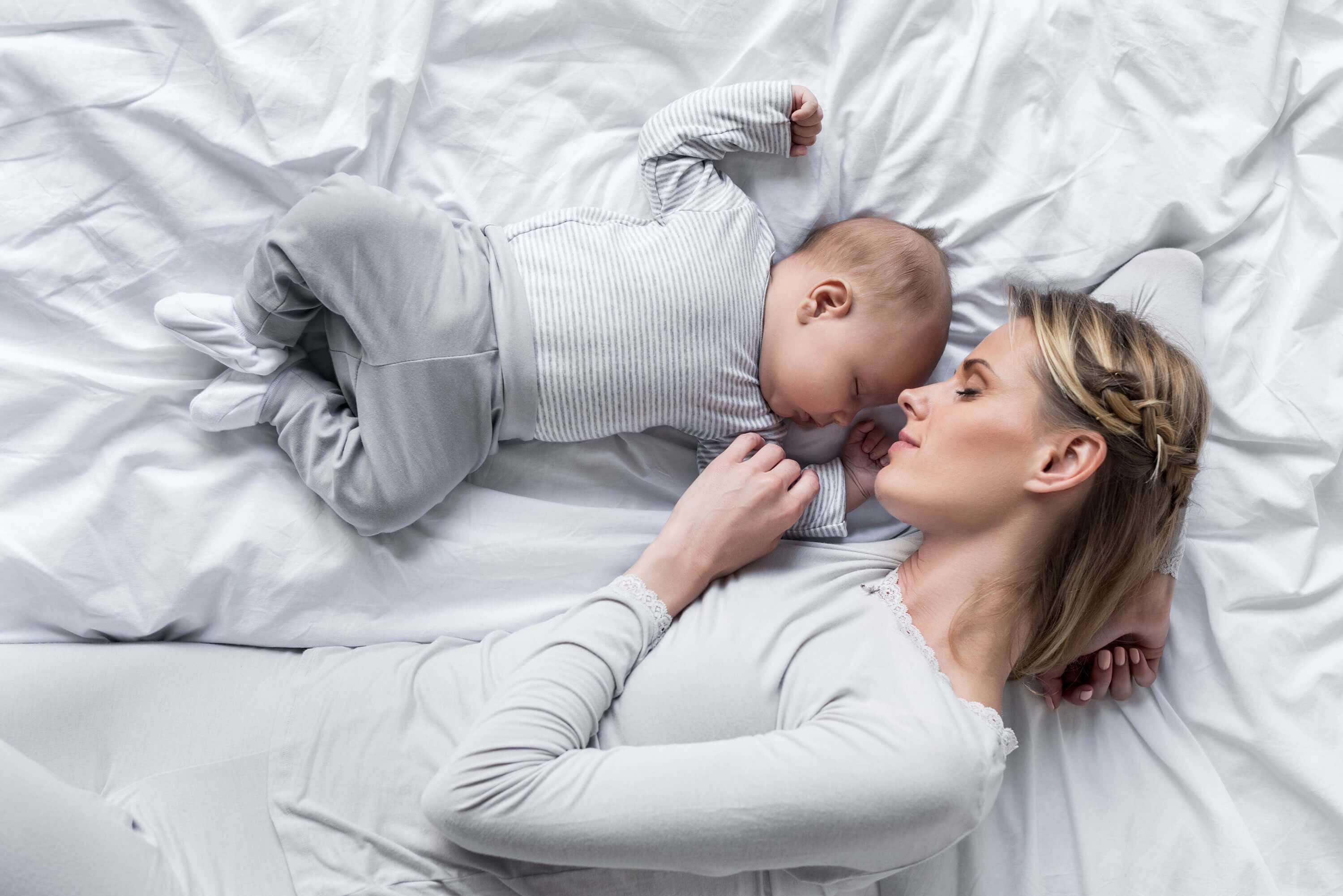 Как уложить ребенка спать вовремя и без истерик - проверенные способы 2021
