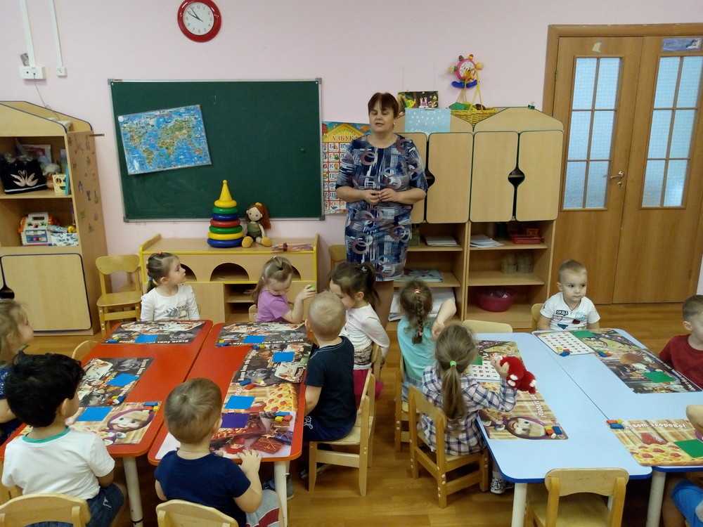 Развлечение для детей 2–3 лет «в гостях у бабушки маруси»