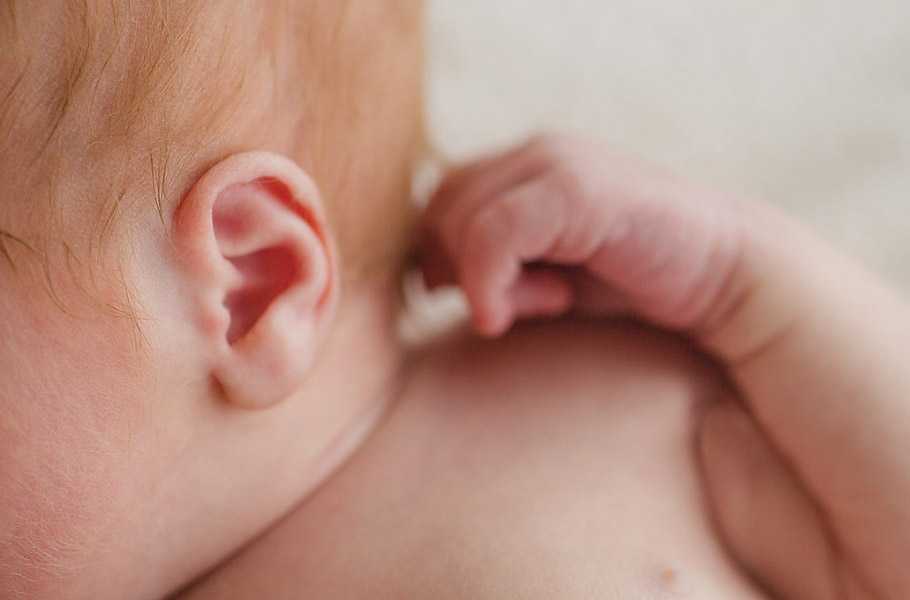 Зрение и слух новорожденного