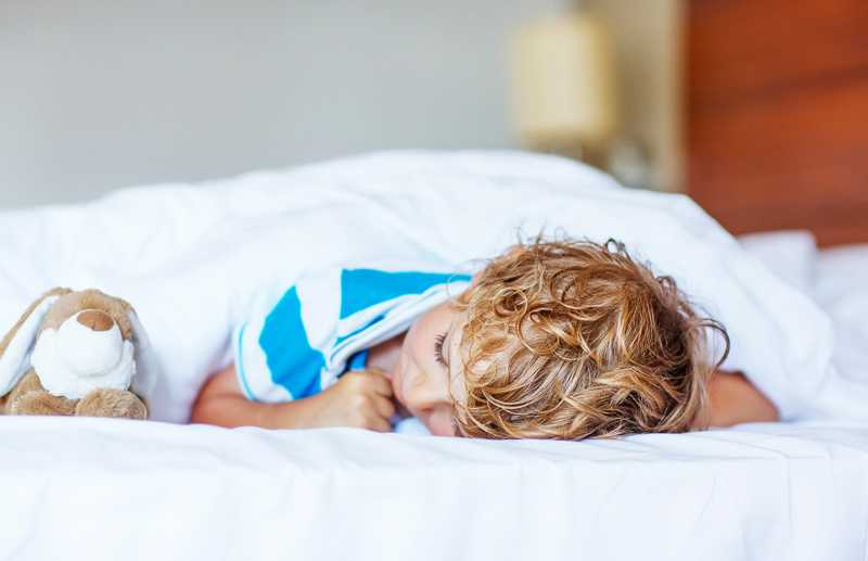 Ночные истерики у ребенка 2 лет: причины, советы специалистов, как бороться