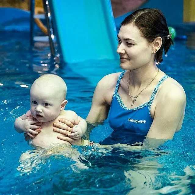 Плавание для детей (с рождения до 6 месяцев)