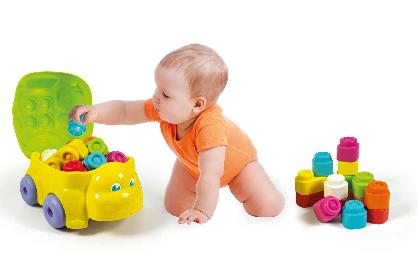 Какая игрушка нужна ребенку в 6 месяцев Критерии выбора, разновидности игрушек, их особенности. Что они помогают развивать, как правильно знакомить ребенка с ними и где применять