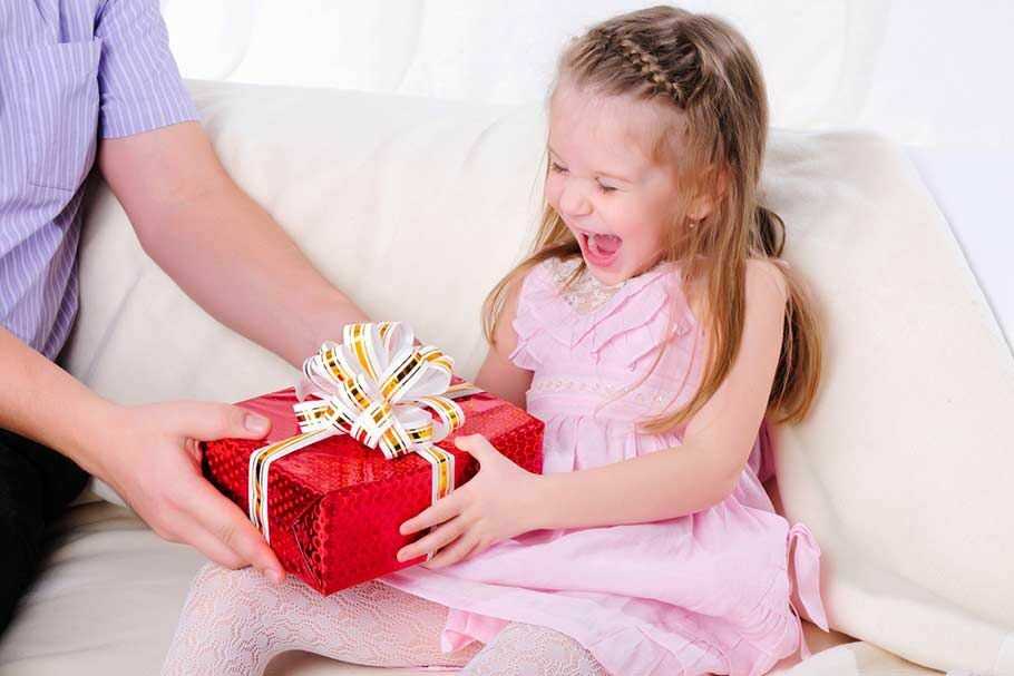 Идеи оригинальных подарков для девочки на 2-3 годика