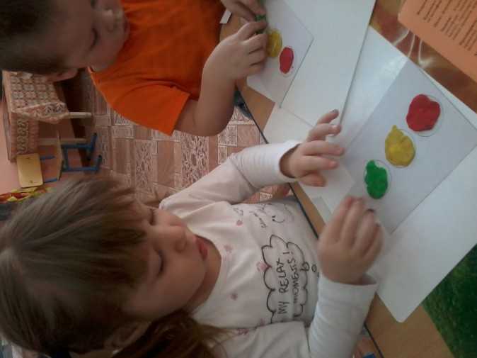 Конспект занятия по рисованию «разноцветные мыльные пузыри» (младшая группа)
