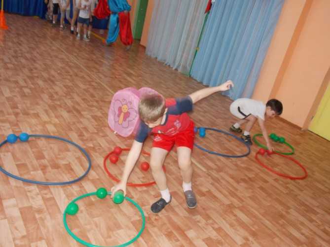 Спортивное развлечение для детей подготовительной группы «спорт и я — верные друзья». воспитателям детских садов, школьным учителям и педагогам - маам.ру