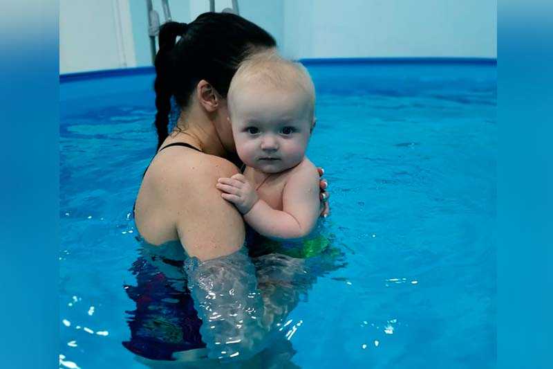 Польза плавания для маленьких детей: все о плавании