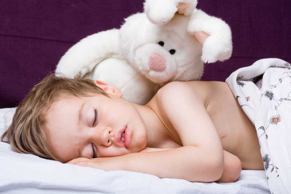 Сколько должен спать ребенок в 6 месяцев — таблица