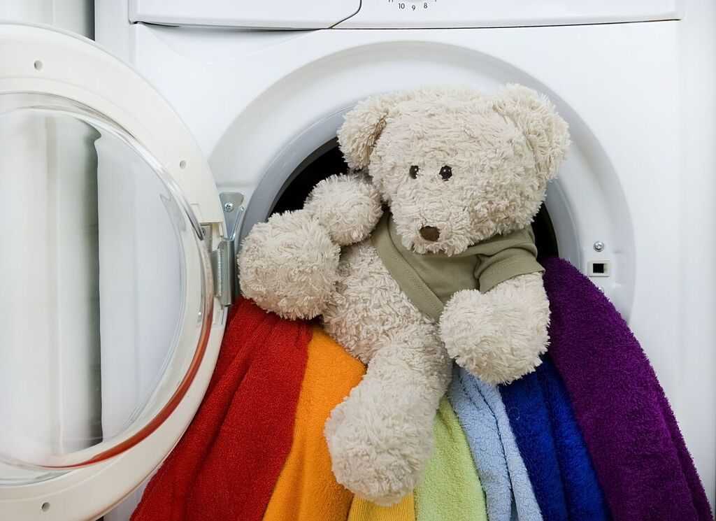 Как стирать мягкие игрушки в стиральной машине и можно ли