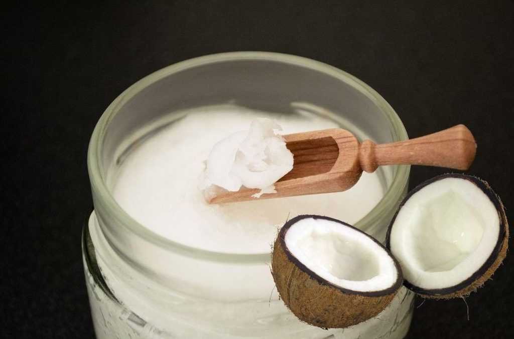 Как использовать кокосовое масло / польза и вред для красоты и здоровья – статья из рубрики "здоровая еда" на food.ru