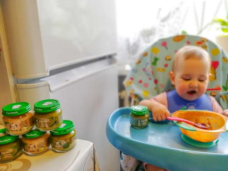 Кормим ребёнка правильно: рейтинг лучших пюре для первого прикорма 2020 года