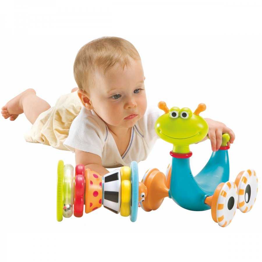 Игрушки для детей до года по месяцам. Рекомендации по выбору игрушек, по мерам предосторожности. Советы, как научить ребенка играть с пользой для себя.