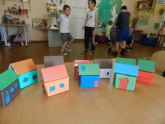Конспект занятия по конструированию «домик для зайки» (первая младшая группа). воспитателям детских садов, школьным учителям и педагогам - маам.ру