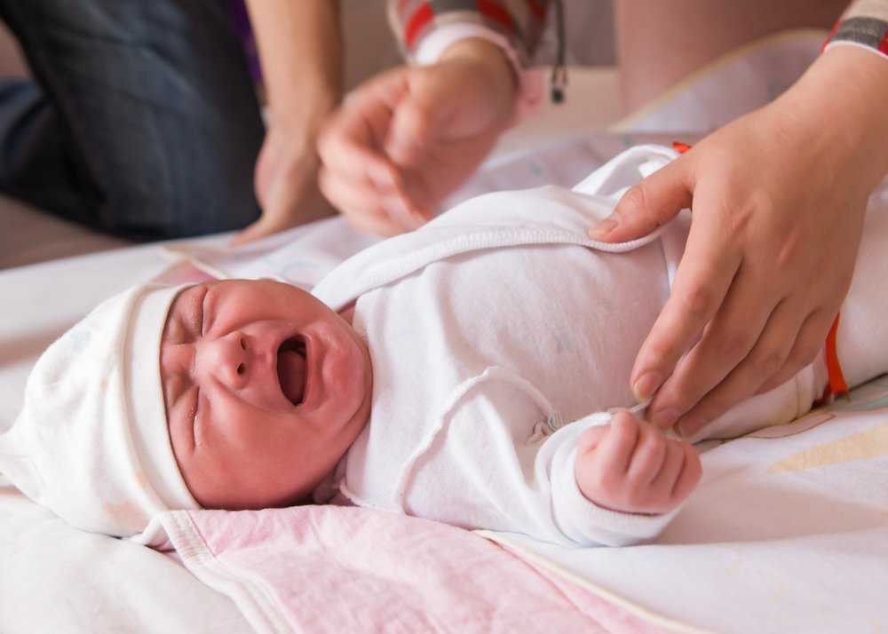 Запор у новорожденного при грудном вскармливании | почему возникает запор у ребенка на гв | микролакс®
