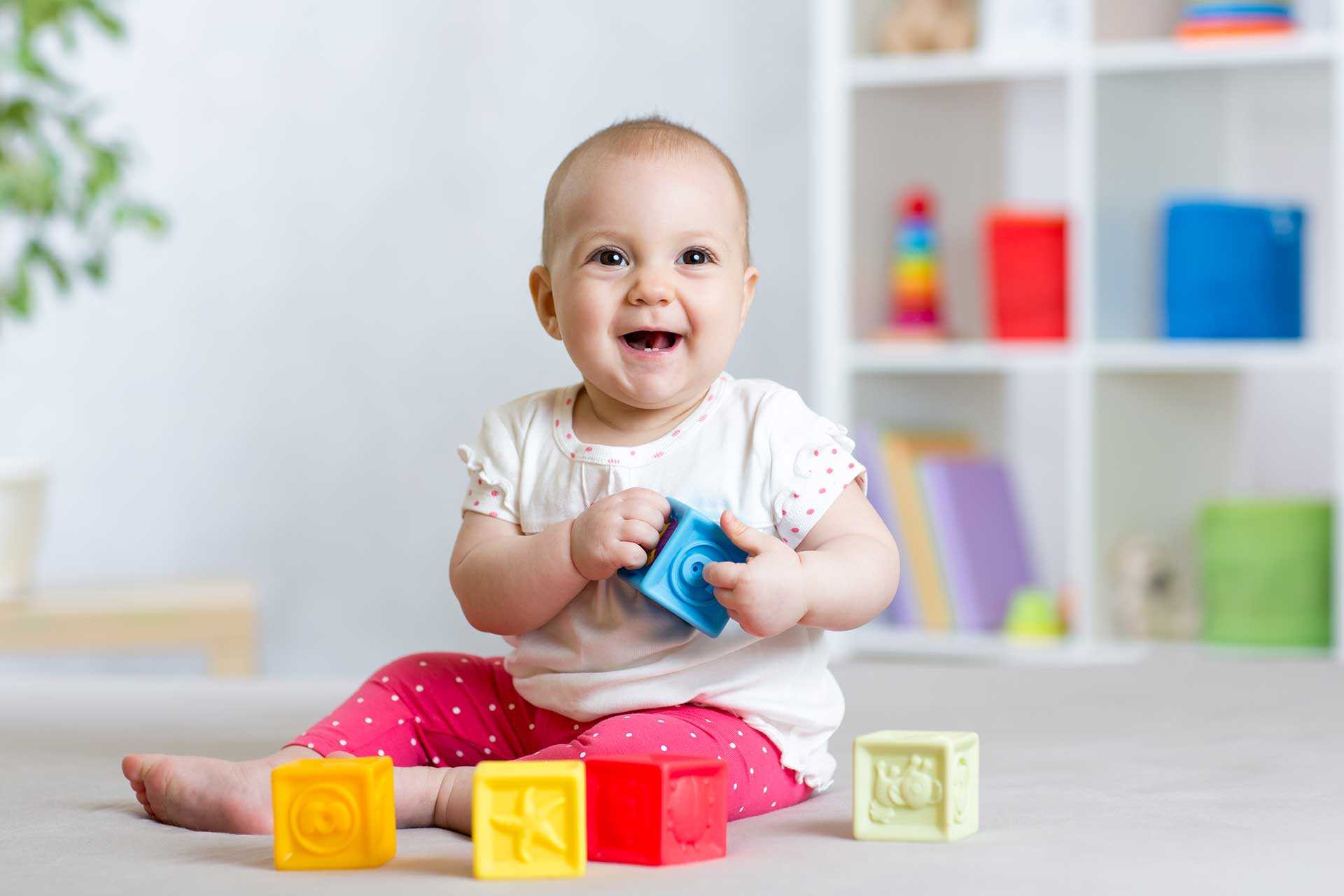 Что должен уметь ребёнок в 7 месяцев: навыки и развитие малыша