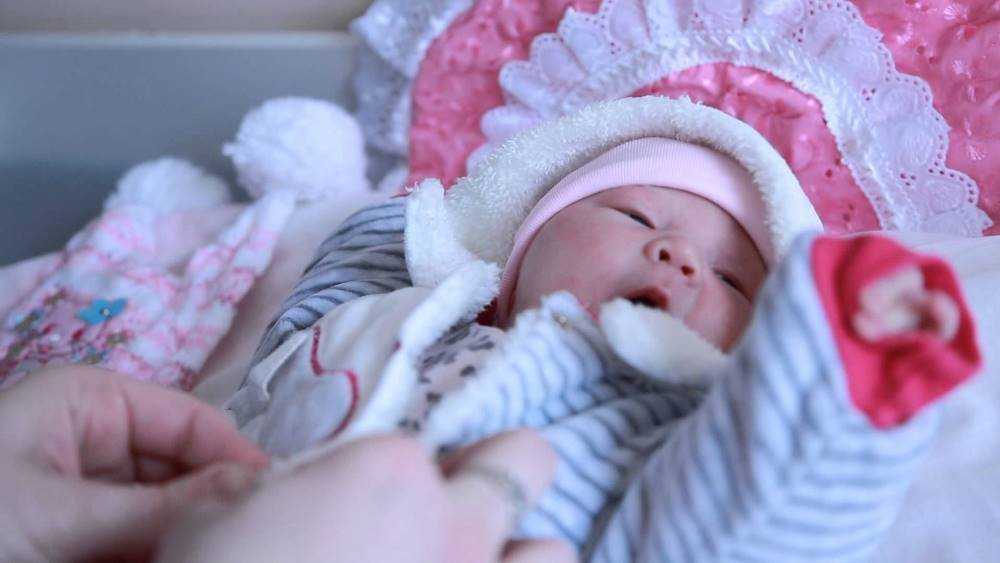 Уход за новорожденным в первый месяц жизни: всё, что нужно знать