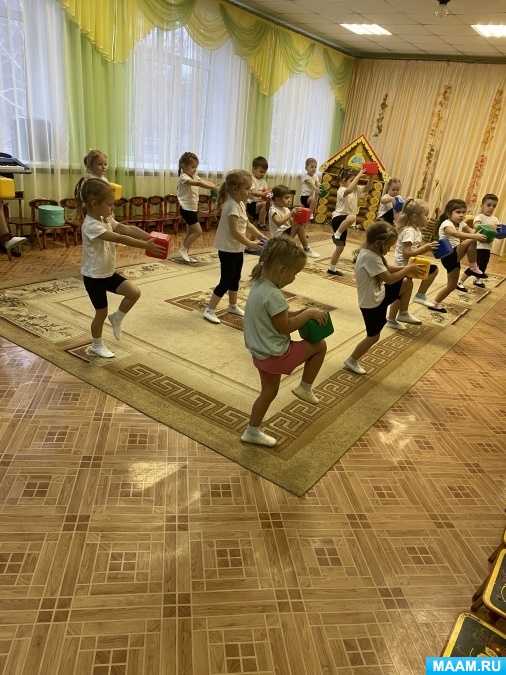 Физкультурное развлечение в детском саду: «туристический поход с бабой ягой»