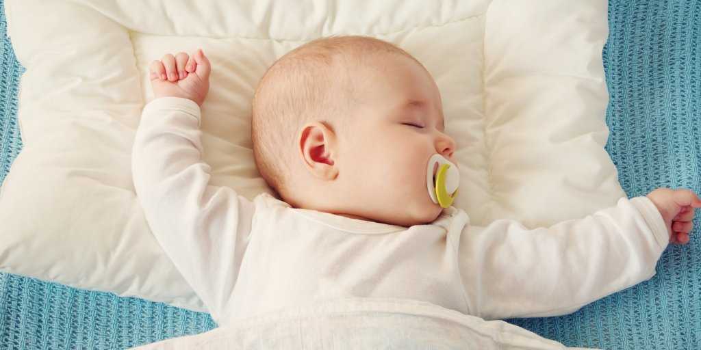 C какого возраста можно подушку ребенку и когда она нужна?