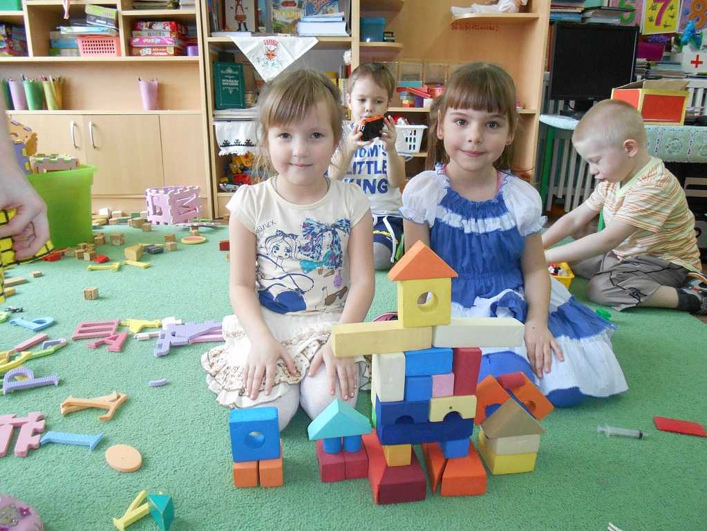 Конструирование в подготовительной группе детского сада