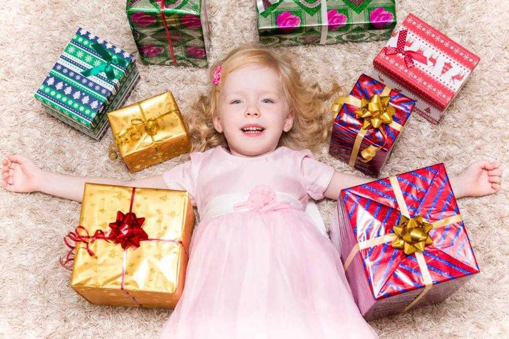 Что подарить ребенку на 6 лет: как выбрать лучший подарок на день рождения